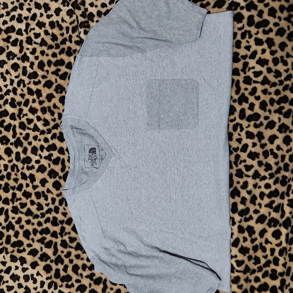 The North Face Tee EUC - Picture 2 of 5